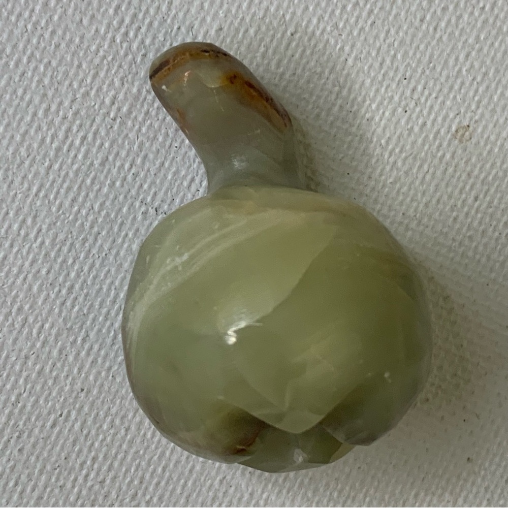 Natural Polished Afghan Jade Fruit Carving Green Onyx Crystal Carved Gourd 1.5" - Picture 12 of 16